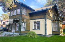 Detached house for rent in Jurmala, 380.00m2