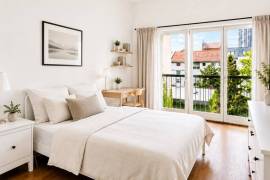 Ready to move! 2-Room Top-Floor Apartment next to Schlossstrasse-Steglitz Ready to move! 2-Room Top-Floor Apartment next to Schlossstrasse-Steglitz