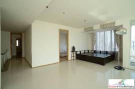 The Empire Place - River and City Views from this Three Bedroom Duplex for Rent in Sathorn The Empire Place - River and City Views from this Three Bedroom Duplex for Rent in Sathorn