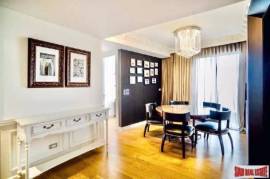 The Lumpini 24 -Top floor + Elegant Three Bedroom Mini-Penthouse for Rent on Sukhumvit 24 The Lumpini 24 -Top floor + Elegant Three Bedroom Mini-Penthouse for Rent on Sukhumvit 24