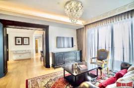 The Lumpini 24 -Top floor + Elegant Three Bedroom Mini-Penthouse for Rent on Sukhumvit 24 The Lumpini 24 -Top floor + Elegant Three Bedroom Mini-Penthouse for Rent on Sukhumvit 24