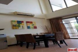 Large beautiful 3 bedroom duplex near beach for rent - Na jomtien