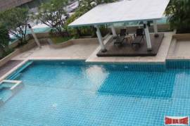 The Oleander - Spacious Two Bedroom + Office Condo for Rent in Nana on Sukhumvit 11