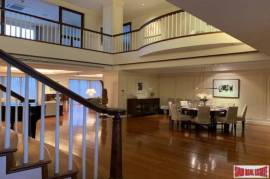 Las Colinas - Beautiful Four Bedroom Duplex Penthouse with Outstanding City Views for Rent in Asoke