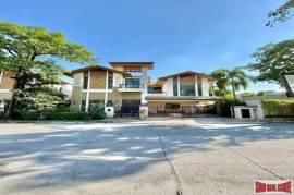 Baan Sansiri Sukhumvit 67 - Rare Penthouse On The Ground 4 Bed 5 Bath Home Available For Rent Minutes From BTS Phra Khanong Bangkok