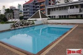 Le Premier 1 - Large Penthouse Three beds with maid quater Condo at Sukhumvit 23, Bangkok