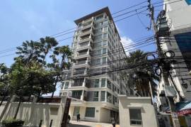 Sathorn Gallery - Penthouse Four Beds With Luxury and Spacious Resort Style for Rental in Silom,Bangkok.