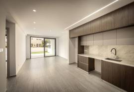 Modern 2 Bedroom Ground Floor Apartment - Aradippou, Larnaca