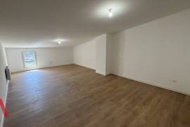 7 room, 230m2 Townhouse for sale in Roujan - 239 000 € * 7 room, 230m2 Townhouse for sale in Roujan - 239 000 € *
