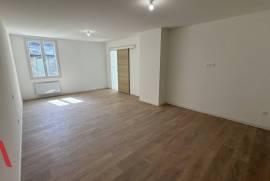 7 room, 230m2 Townhouse for sale in Roujan - 239 000 € * 7 room, 230m2 Townhouse for sale in Roujan - 239 000 € *
