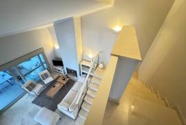 listing listing