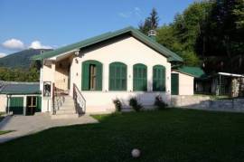 Three-storey house in a mountain paradise in Kolasin