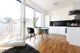 898 | Modern and stylish apartment with large terrace in Mitte Featured