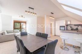 Varaždin, City Centre - Well-Appointed Three-Bedroom Apartment, 74.86 m²