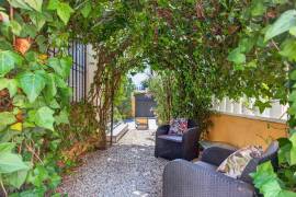 listing listing