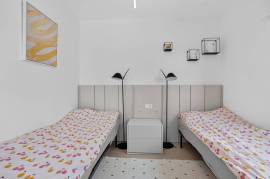 listing listing