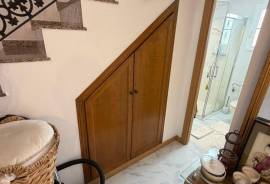 listing listing