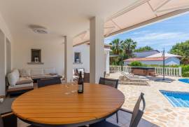 listing listing