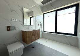 Luxury Contemporary Villa with Pool Just Minutes from Porto de Mós Beach