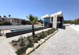Luxury Contemporary Villa with Pool Just Minutes from Porto de Mós Beach