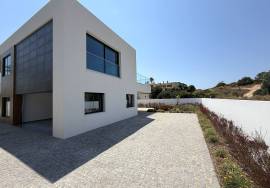 Luxury Contemporary Villa with Pool Just Minutes from Porto de Mós Beach