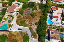 Urban plot with sea views in Praia da Luz, Lagos Urban plot with sea views in Praia da Luz, Lagos
