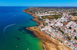 Urban plot with sea views in Praia da Luz, Lagos
