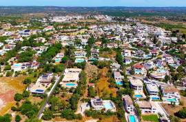Urban plot with sea views in Praia da Luz, Lagos Urban plot with sea views in Praia da Luz, Lagos