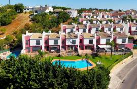 2 bedroom townhouse in condominium with swimming pool in Guia - Albufeira 2 bedroom townhouse in condominium with swimming pool in Guia - Albufeira