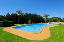 2 bedroom townhouse in condominium with swimming pool in Guia - Albufeira 2 bedroom townhouse in condominium with swimming pool in Guia - Albufeira