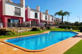 2 bedroom townhouse in condominium with swimming pool in Guia - Albufeira