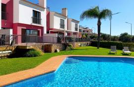 2 bedroom townhouse in condominium with swimming pool in Guia - Albufeira 2 bedroom townhouse in condominium with swimming pool in Guia - Albufeira