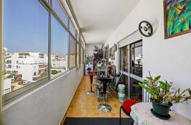 3 bedroom apartment with views and lift in Portimão 3 bedroom apartment with views and lift in Portimão
