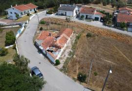 Single Storey House with Independent Entrances – Ideal for Housing and Investment in Anobra Single Storey House with Independent Entrances – Ideal for Housing and Investment in Anobra