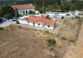Single Storey House with Independent Entrances – Ideal for Housing and Investment in Anobra Single Storey House with Independent Entrances – Ideal for Housing and Investment in Anobra