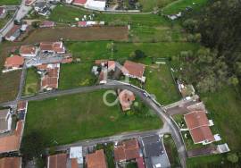 Single Storey House with Independent Entrances – Ideal for Housing and Investment in Anobra Single Storey House with Independent Entrances – Ideal for Housing and Investment in Anobra