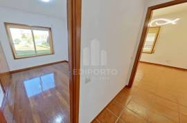 Fully Renovated 2 Fronts 2 Bedroom Apartment with Parking Space and Swimming Pool – Canidelo- Vila Nova de Gaia Fully Renovated 2 Fronts 2 Bedroom Apartment with Parking Space and Swimming Pool – Canidelo- Vila Nova de Gaia