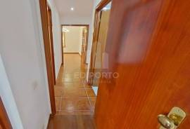 Fully Renovated 2 Fronts 2 Bedroom Apartment with Parking Space and Swimming Pool – Canidelo- Vila Nova de Gaia Fully Renovated 2 Fronts 2 Bedroom Apartment with Parking Space and Swimming Pool – Canidelo- Vila Nova de Gaia