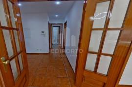 Fully Renovated 2 Fronts 2 Bedroom Apartment with Parking Space and Swimming Pool – Canidelo- Vila Nova de Gaia Fully Renovated 2 Fronts 2 Bedroom Apartment with Parking Space and Swimming Pool – Canidelo- Vila Nova de Gaia