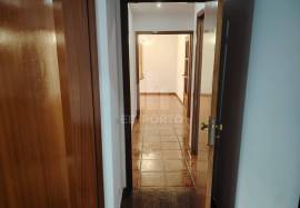 Fully Renovated 2 Fronts 2 Bedroom Apartment with Parking Space and Swimming Pool – Canidelo- Vila Nova de Gaia Fully Renovated 2 Fronts 2 Bedroom Apartment with Parking Space and Swimming Pool – Canidelo- Vila Nova de Gaia
