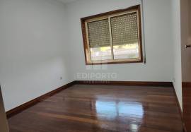 Fully Renovated 2 Fronts 2 Bedroom Apartment with Parking Space and Swimming Pool – Canidelo- Vila Nova de Gaia Fully Renovated 2 Fronts 2 Bedroom Apartment with Parking Space and Swimming Pool – Canidelo- Vila Nova de Gaia