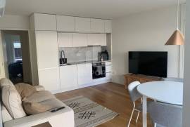New 1 bedroom apartment with balcony next to Campanhã Metro Station