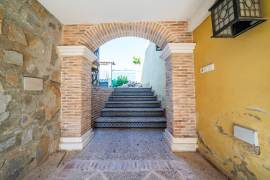 listing listing