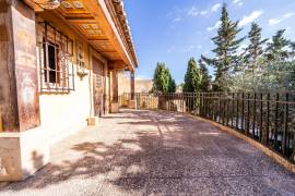 listing listing