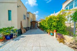 listing listing