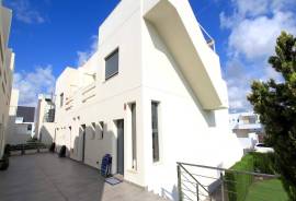 listing listing