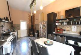 listing listing