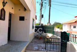 3 bedroom villa with patio and garage in Cintrão, Bombarral - Excellent potential for appreciation.