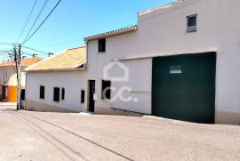 3 bedroom villa with patio and garage in Cintrão, Bombarral - Excellent potential for appreciation.