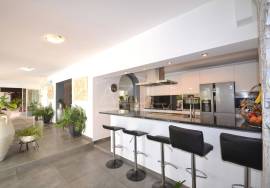2-Bed. Villa with Pool and Garden
